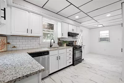 5644 Ollie St, Pittsburgh, PA 15207 - Photo 9