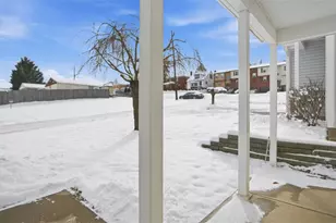 604 Elm Wy, Coraopolis, PA 15108 - Photo 5