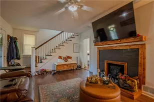 327 N Eighty Eight Rd, Carmichaels-Cumberland, PA 15320 - Photo 5