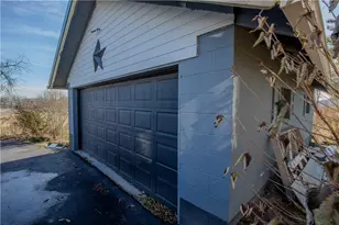 327 N Eighty Eight Rd, Carmichaels-Cumberland, PA 15320 - Photo 33