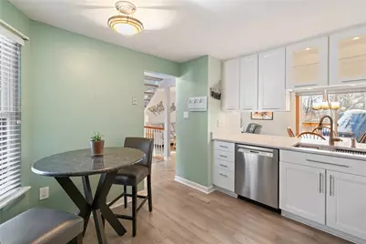 3278 Windstream Dr, Hampton, PA 15044 - Photo 9