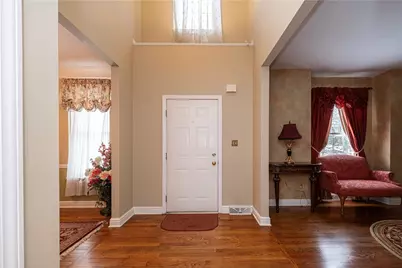 403 Saint James Ct, Cranberry Township, PA 16066 - Photo 13