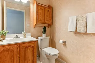 710 Spencer Woods Dr, Pittsburgh, PA 15116 - Photo 15