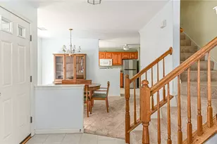 710 Spencer Woods Dr, Pittsburgh, PA 15116 - Photo 7