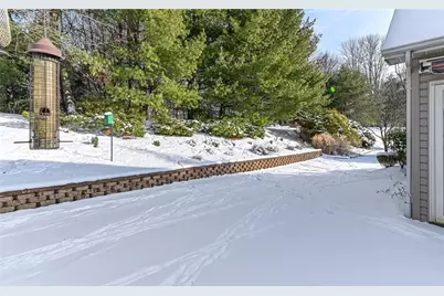 710 Spencer Woods Dr, Pittsburgh, PA 15116 - Photo 23