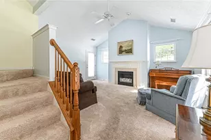 710 Spencer Woods Dr, Pittsburgh, PA 15116 - Photo 3