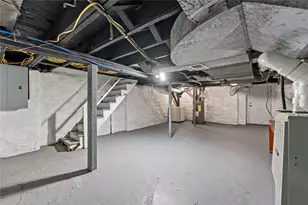 2002 Hampton St, Pittsburgh, PA 15218 - Photo 19