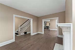 2002 Hampton St, Pittsburgh, PA 15218 - Photo 5