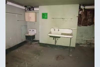 240 E College St, Canonsburg, PA 15317 - Photo 35