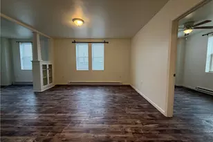 570 Hansen Ave, Twp of But SW, PA 16045 - Photo 3