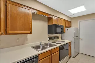 153 Cambridge Dr, Springdale Township, PA 15049 - Photo 13