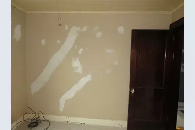 606 Crest Ave, Charleroi Boro, PA 15022 - Photo 7