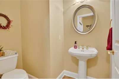 408 Kingsberry Circle, Pittsburgh, PA 15234 - Photo 5