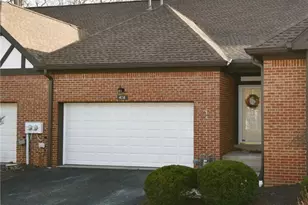 408 Kingsberry Cir, Pittsburgh, PA 15234 - Photo 1