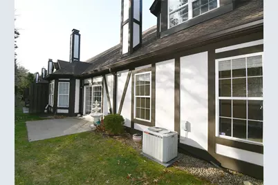 408 Kingsberry Circle, Pittsburgh, PA 15234 - Photo 23