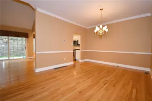 408 Kingsberry Cir, Pittsburgh, PA 15234 - Photo 7