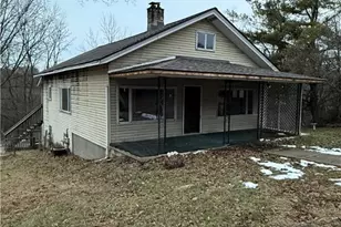 128 Pointview Rd, Pittsburgh, PA 15227 - Photo 1