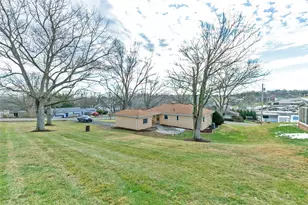 202 Larson Blvd, Rostraver, PA 15012 - Photo 23