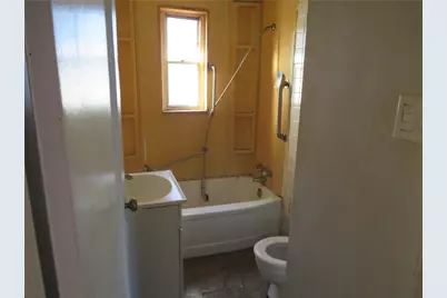 1252 Brinton Rd, Pittsburgh, PA 15221 - Photo 13