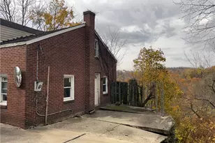 2851 Mt Troy Rd, Pittsburgh, PA 15212 - Photo 3