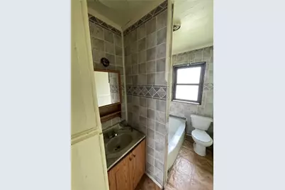 712.5 Penn St, North Braddock, PA 15104 - Photo 9