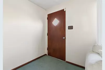 2503 Poinsettia Dr, White Oak, PA 15131 - Photo 7