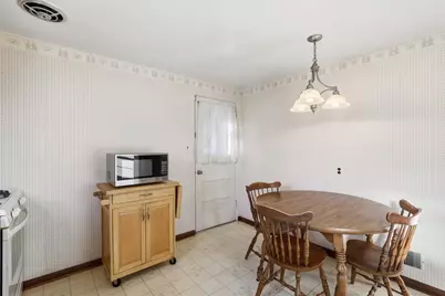 2503 Poinsettia Dr, White Oak, PA 15131 - Photo 13