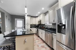 504 Howell St, Dawson, PA 15428 - Photo 17