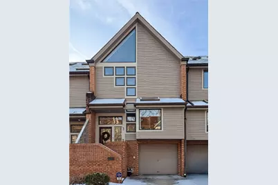 1404 Towne Square Dr, Pittsburgh, PA 15101 - Photo 1