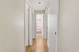 2402 Laketon Rd, Pittsburgh, PA 15221 - Photo 19