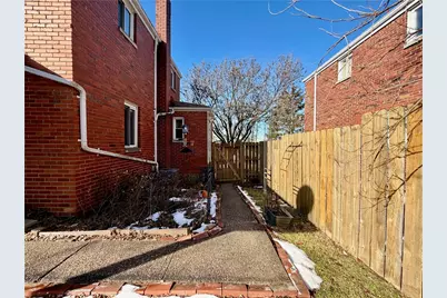 1130 McCabe St, Pittsburgh, PA 15201 - Photo 29