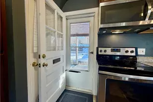 1130 McCabe St, Pittsburgh, PA 15201 - Photo 13