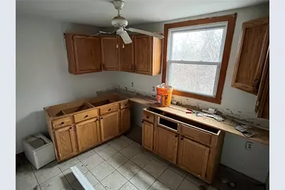 611 Singer Pl, Homewood Brushton, PA 15221 - Photo 5