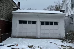 611 Singer Pl, Homewood Brushton, PA 15221 - Photo 3