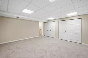 402 Forest Ridge Dr, Pittsburgh, PA 15221 - Photo 29