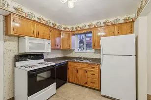 814 Laura St, West Mifflin, PA 15122 - Photo 11