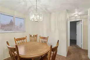 814 Laura St, West Mifflin, PA 15122 - Photo 7