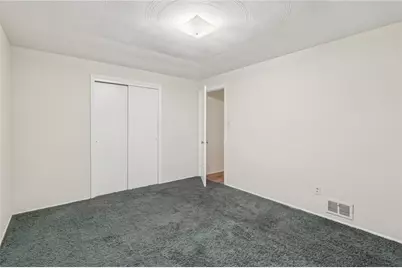 814 Laura St, West Mifflin, PA 15122 - Photo 13