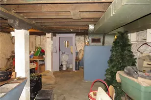 1214 Amanda St, Pittsburgh, PA 15210 - Photo 13