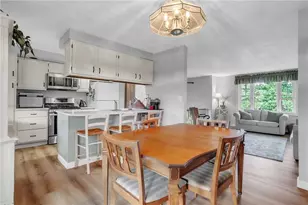 220 Cameron Dr, Cranberry Township, PA 16066 - Photo 11