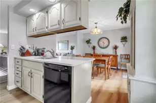 220 Cameron Dr, Cranberry Township, PA 16066 - Photo 13