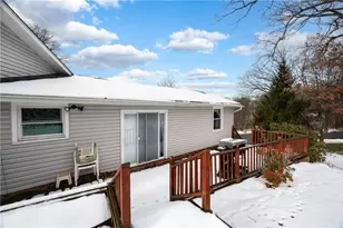 112 Elise Dr, Center Township, PA 16001 - Photo 31