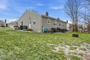 908 Aetna Dr, Ellwood City, PA 16117 - Photo 35