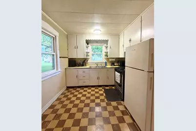 416 Country Club Dr, Ellwood City, PA 16117 - Photo 3
