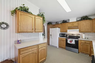 2001 Pond Ln, Elizabeth Twp/Boro, PA 15037 - Photo 13