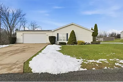 2001 Pond Ln, Elizabeth Twp/Boro, PA 15037 - Photo 3