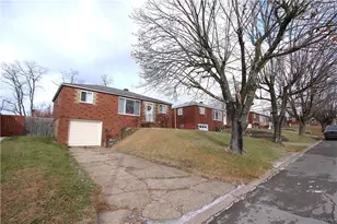 210 Livingston Rd, West Mifflin, PA 15122 - Photo 23