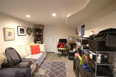 210 Livingston Rd, West Mifflin, PA 15122 - Photo 11