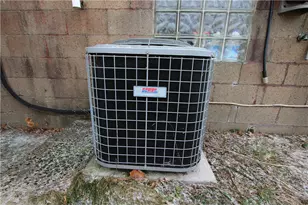 210 Livingston Rd, West Mifflin, PA 15122 - Photo 17