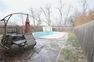 210 Livingston Rd, West Mifflin, PA 15122 - Photo 19